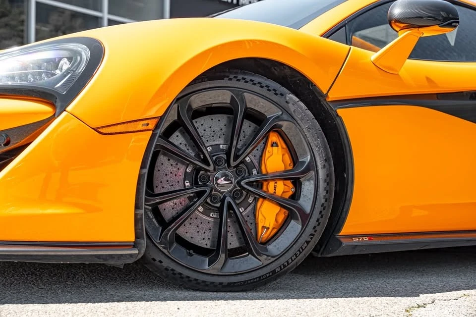 2019 McLaren 570S - Image 5 of 20