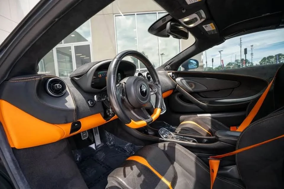 2019 McLaren 570S Spider - Image 9 of 19