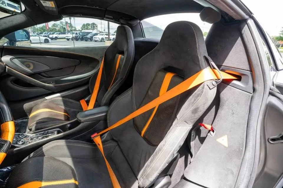 2019 McLaren 570S Spider - Image 10 of 19