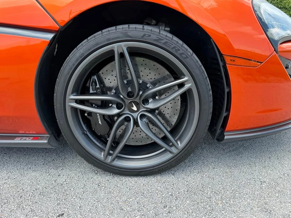2019 McLaren 570S Spider - Image 12 of 20