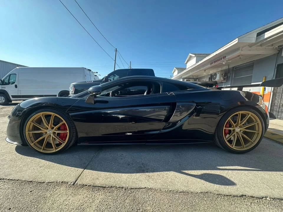 2019 McLaren 570S - Image 4 of 9