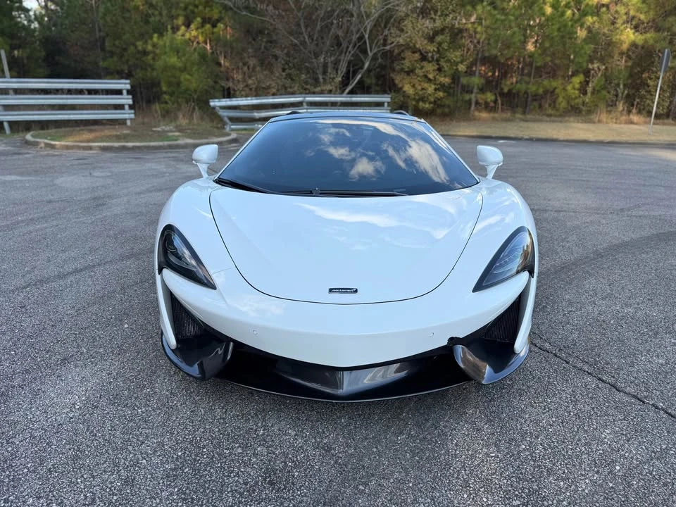 2019 McLaren 570S - Image 2 of 18