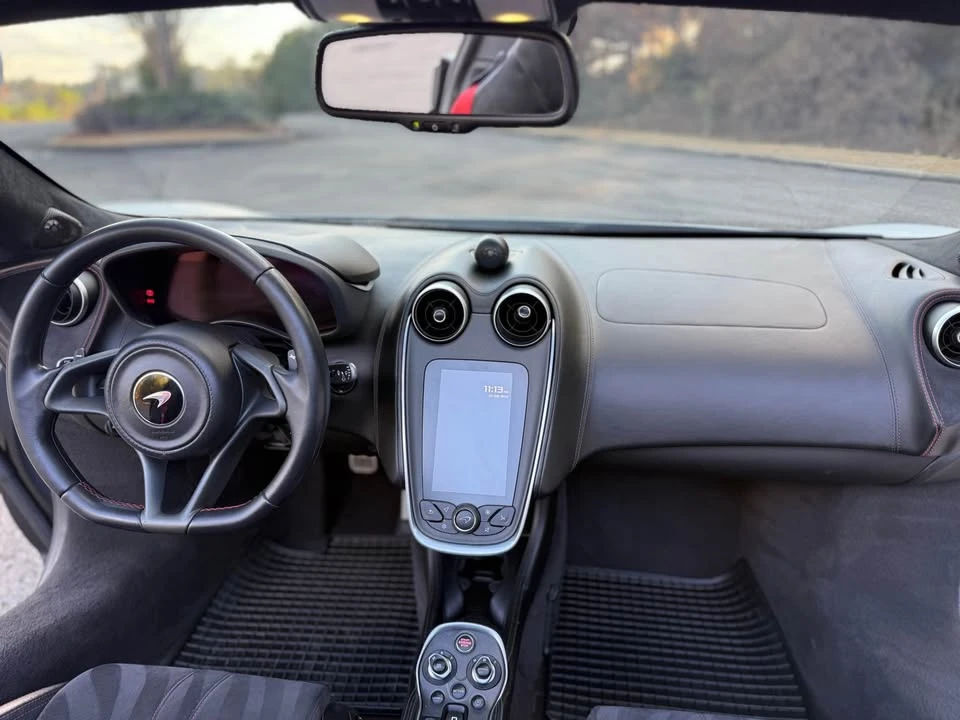 2019 McLaren 570S - Image 13 of 18