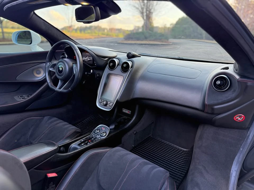 2019 McLaren 570S - Image 12 of 18
