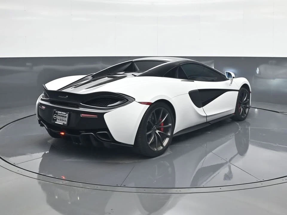 2019 McLaren 570S - Image 11 of 16
