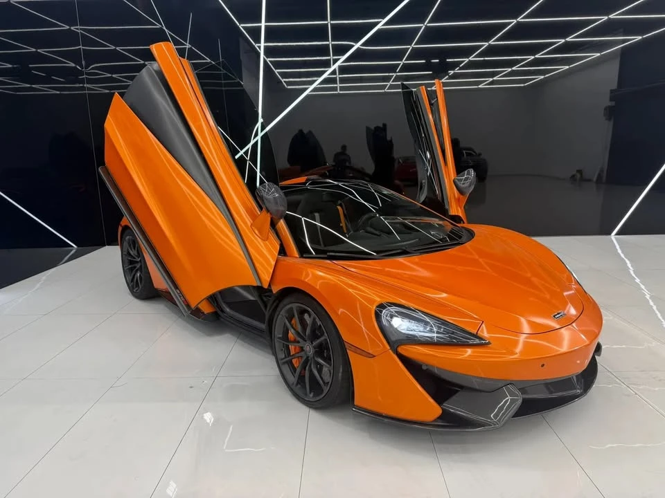 2019 McLaren 570S - Image 11 of 17