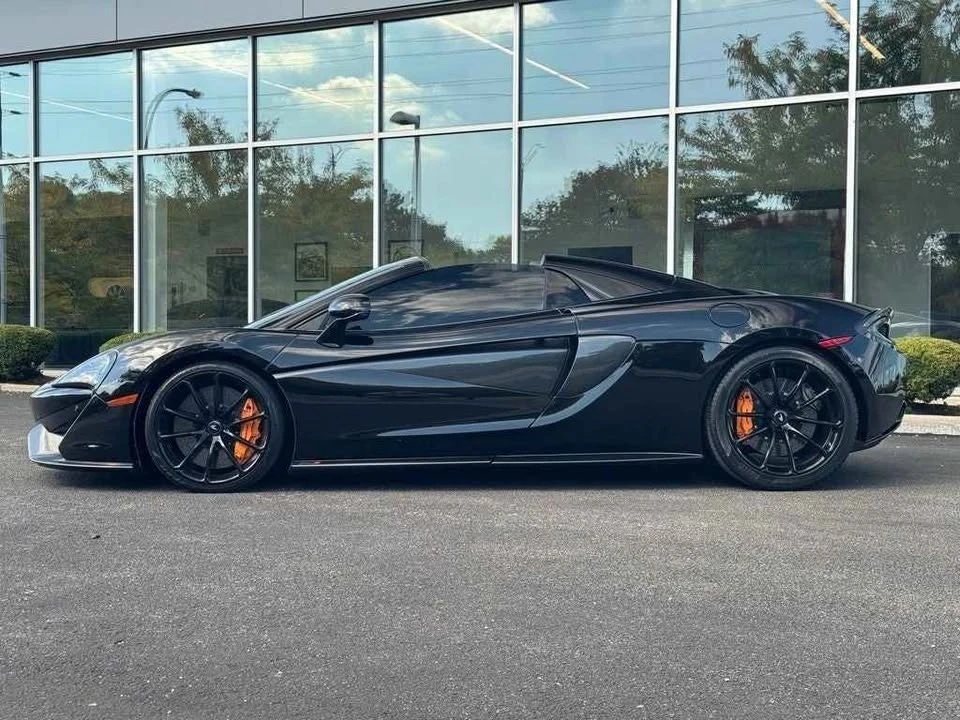 2019 McLaren 570S - Image 13 of 19