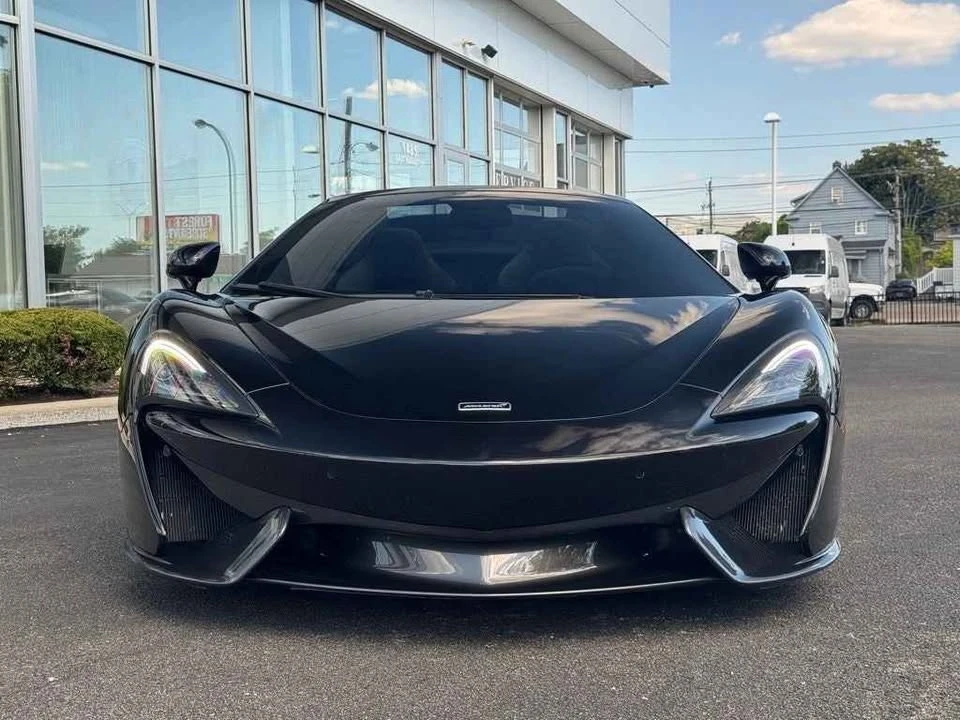 2019 McLaren 570S - Image 8 of 19