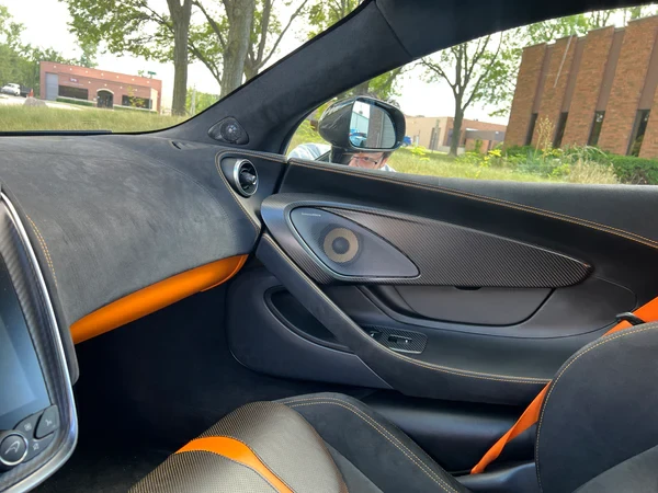 2019 McLaren 570S - Image 14 of 20