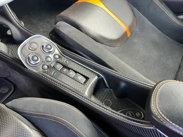 2019 McLaren 570S - Image 18 of 20