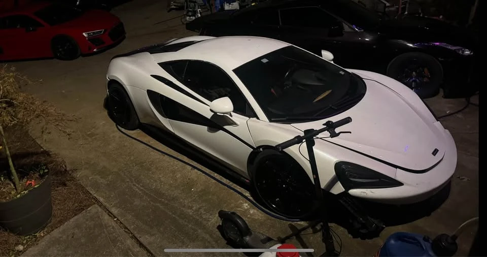 2019 McLaren 570S - Image 2 of 8