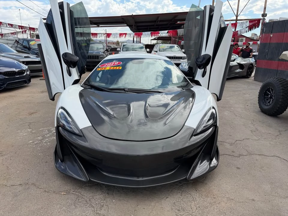 2019 McLaren 570S - Image 7 of 10
