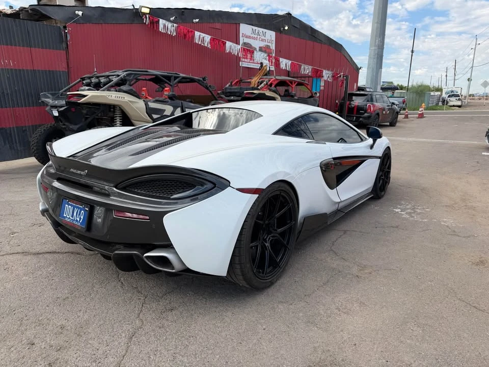 2019 McLaren 570S - Image 4 of 10