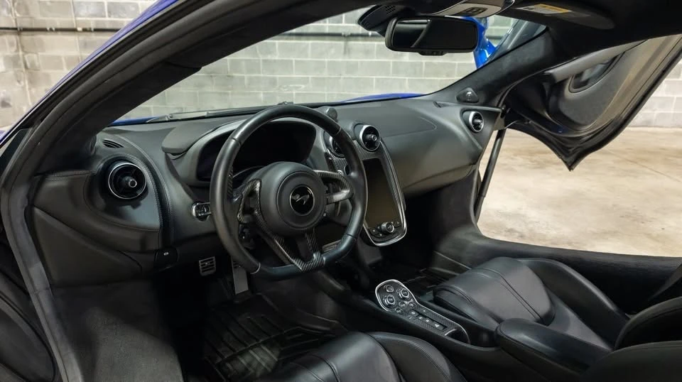 2019 McLaren 570S - Image 15 of 20