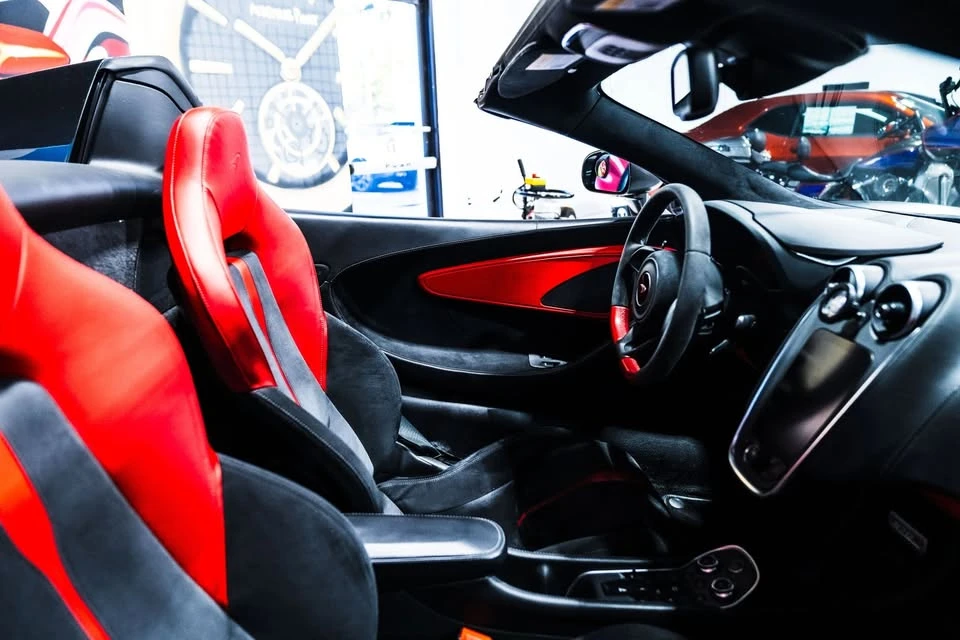 2019 McLaren 570S - Image 10 of 20