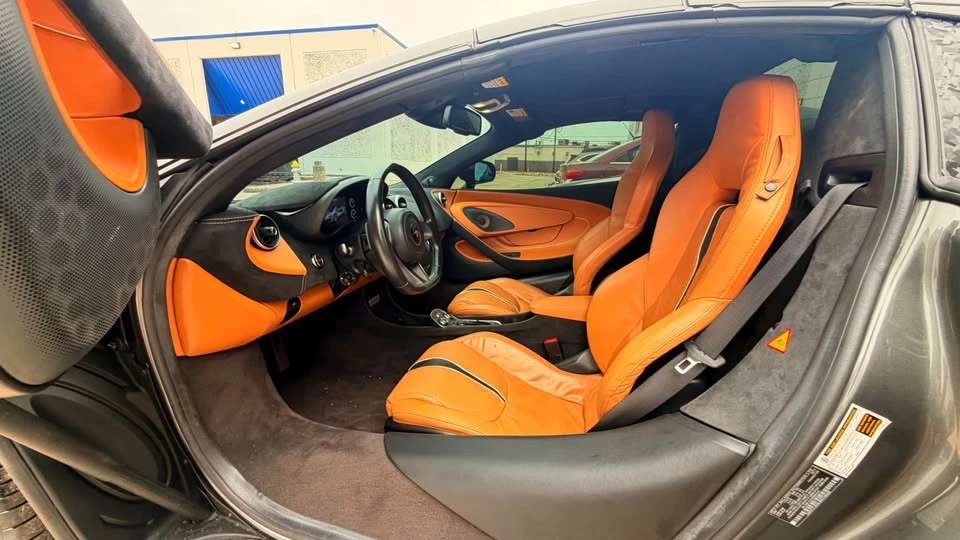 2019 McLaren 570S Spider - Image 9 of 18