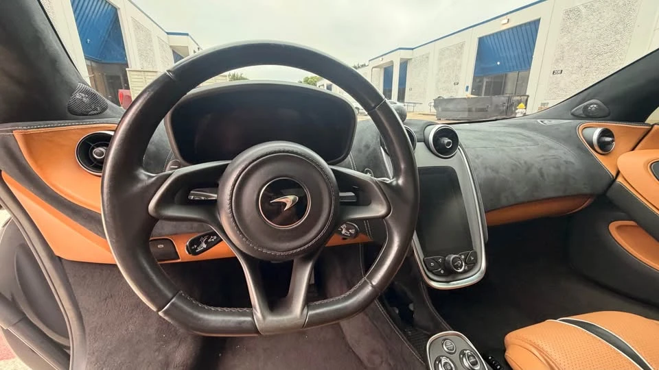 2019 McLaren 570S Spider - Image 13 of 18