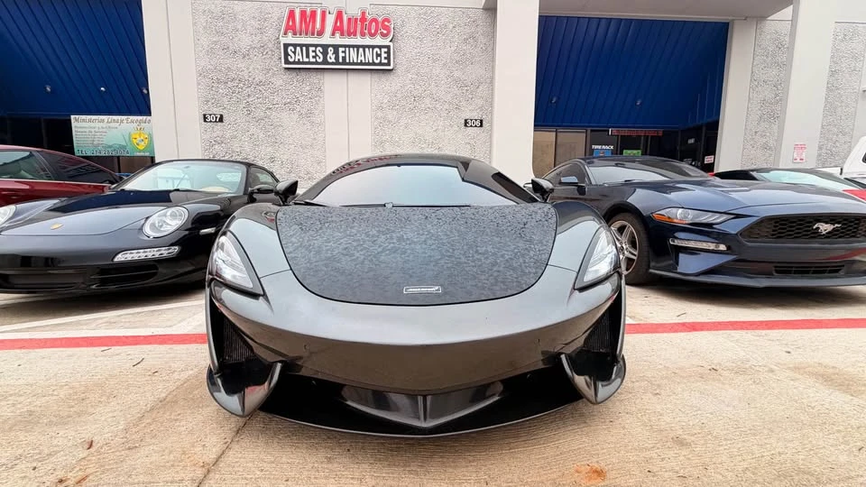 2019 McLaren 570S Spider - Image 2 of 18