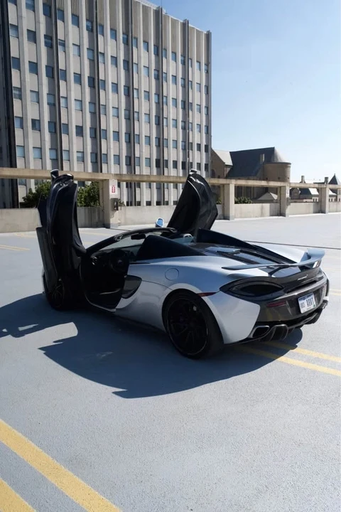 2019 McLaren 570S Spider - Image 2 of 13