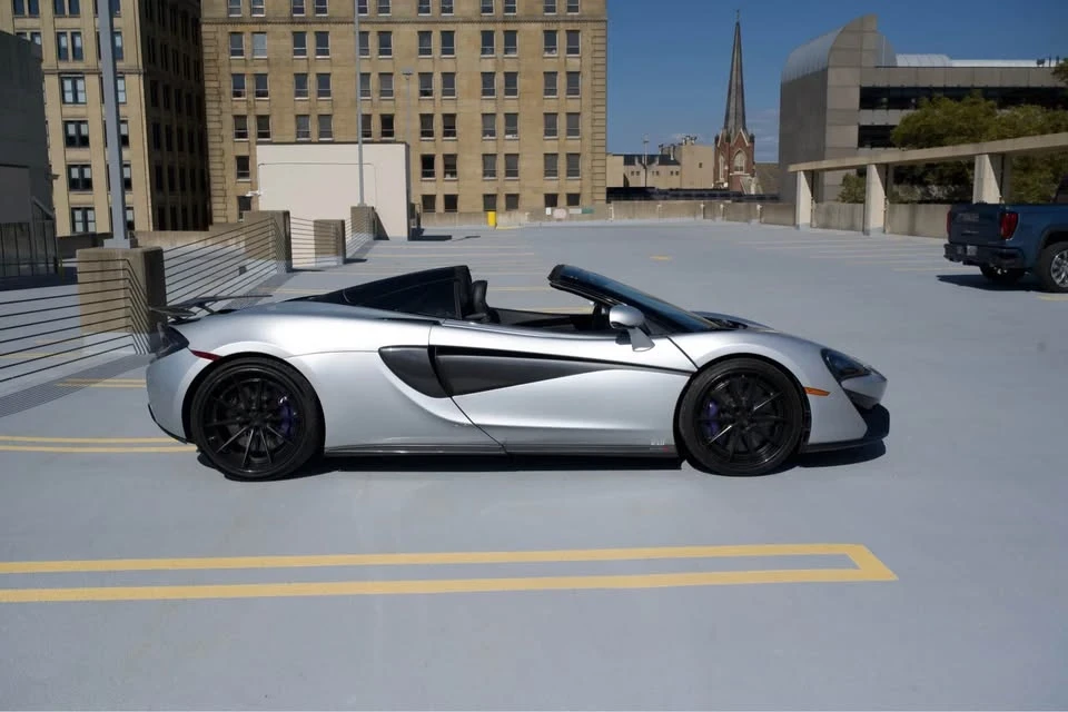 2019 McLaren 570S Spider - Image 6 of 13