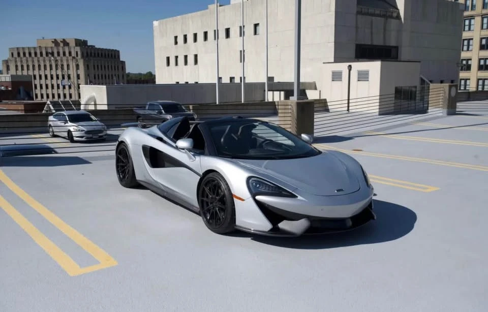 2019 McLaren 570S Spider - Image 6 of 12