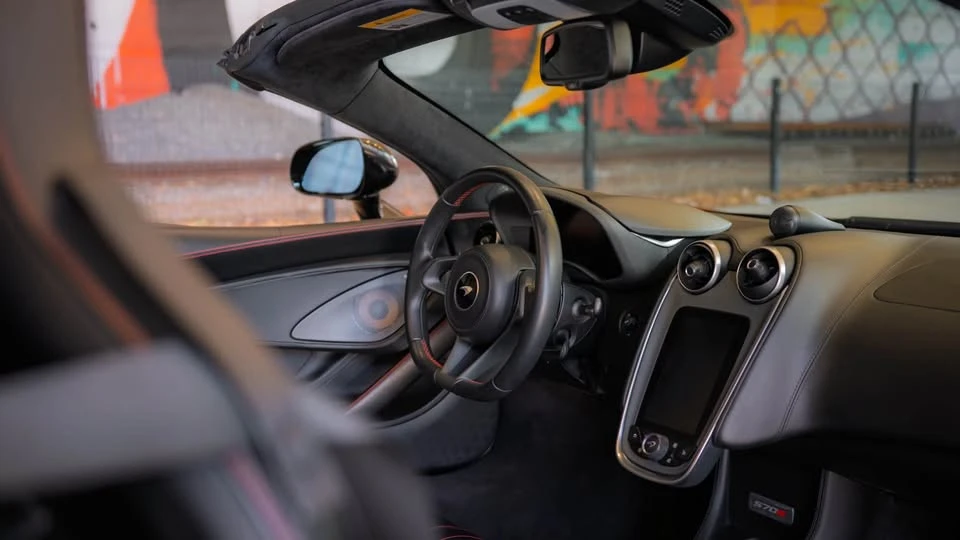 2019 McLaren 570S Spider - Image 3 of 12