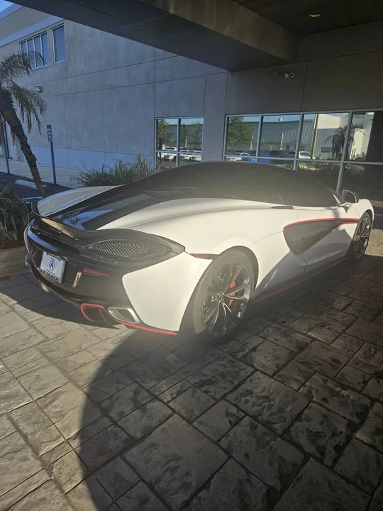 2019 McLaren 570S Spider - Image 3 of 8