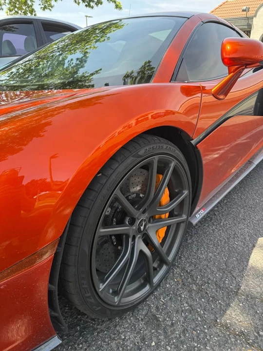 2019 McLaren 570S Spider - Image 13 of 18
