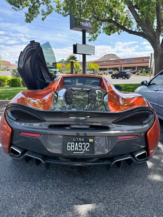 2019 McLaren 570S Spider - Image 2 of 18
