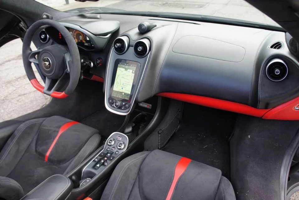 2019 McLaren 570S Spider - Image 12 of 20