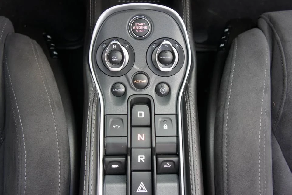 2019 McLaren 570S Spider - Image 10 of 20