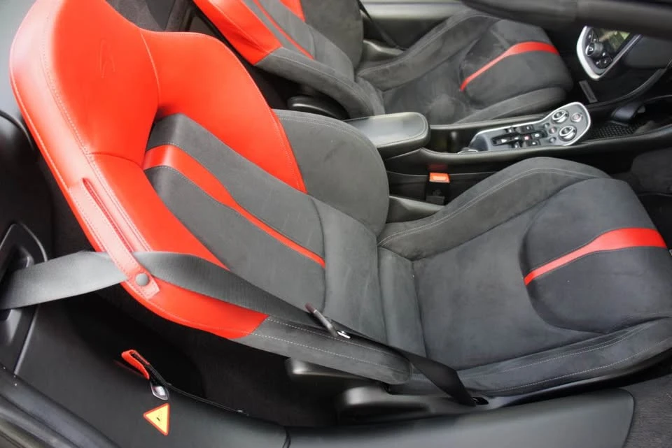 2019 McLaren 570S Spider - Image 13 of 20