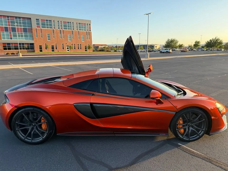 2019 McLaren 570S - Image 5 of 20