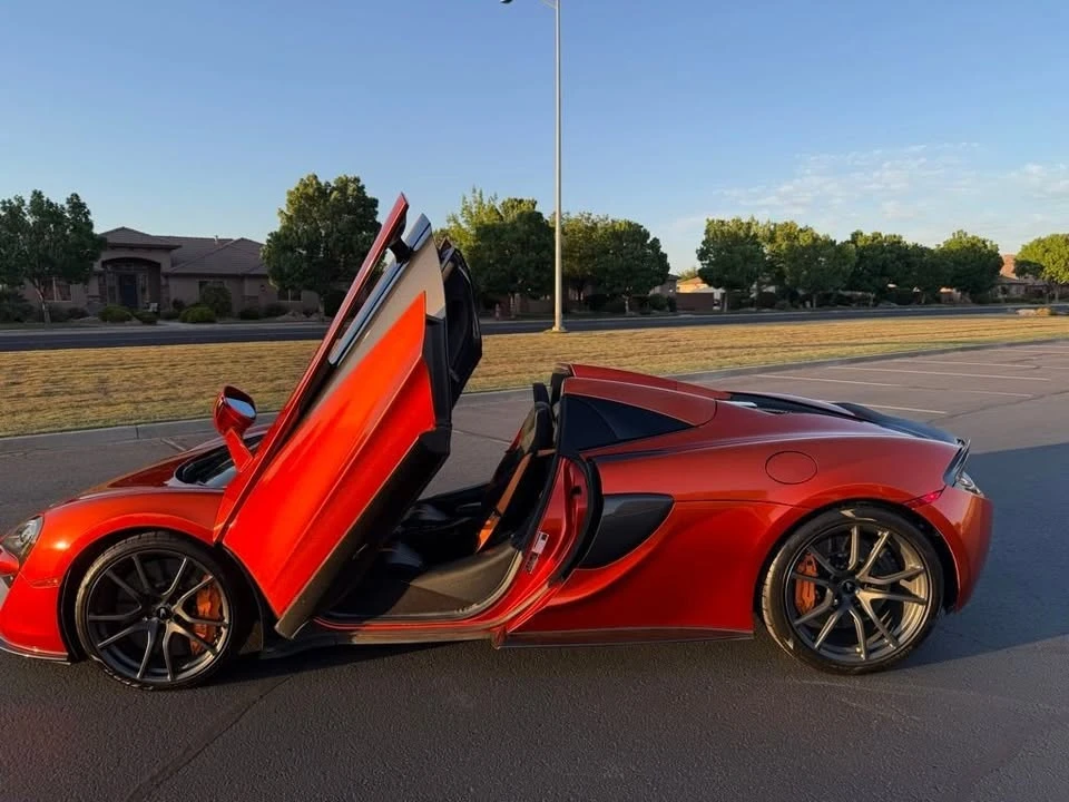 2019 McLaren 570S - Image 14 of 20