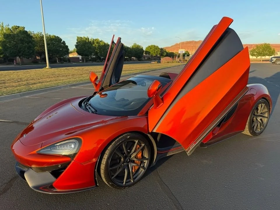 2019 McLaren 570S - Image 16 of 20