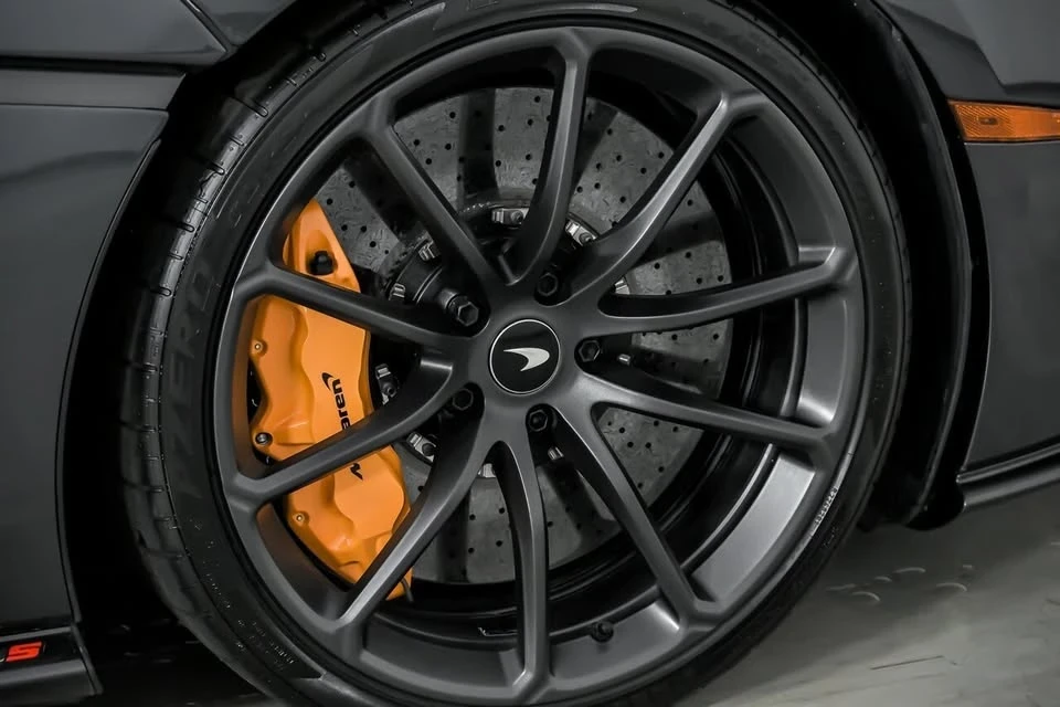 2019 McLaren 570S - Image 16 of 19