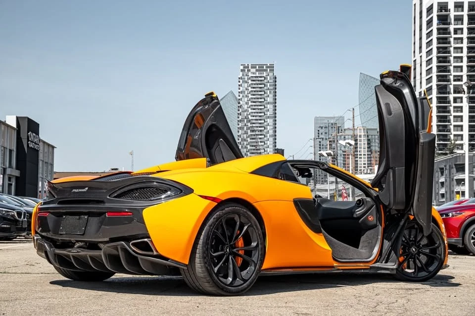 2019 McLaren 570S Spider - Image 11 of 20