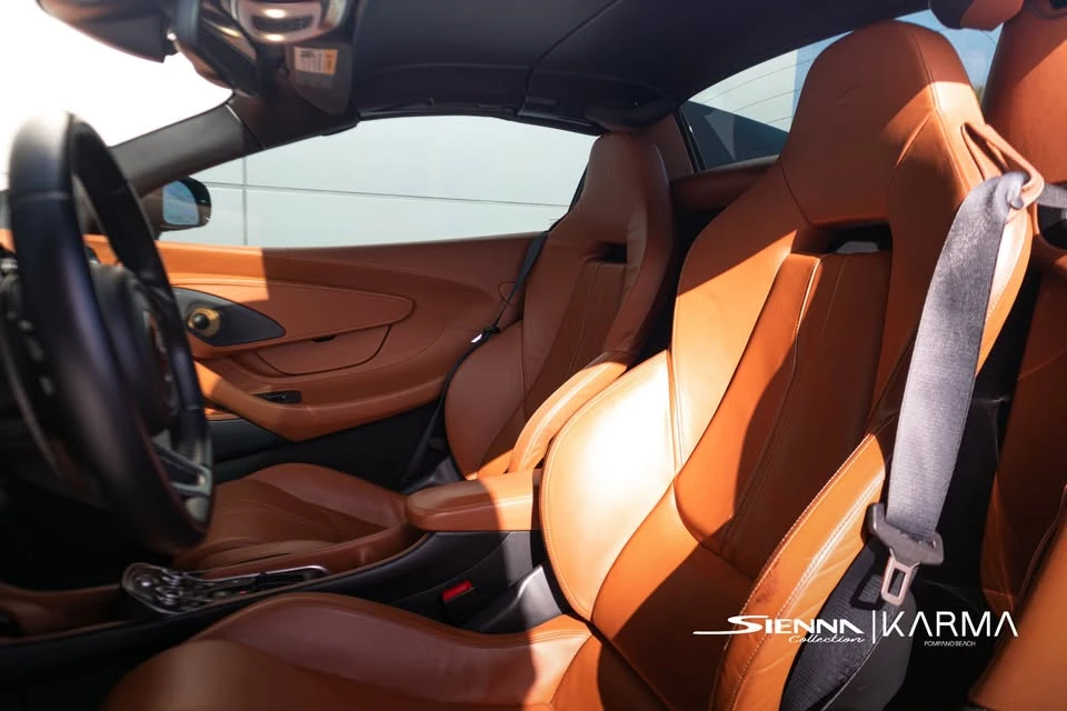 2019 McLaren 570S Spider - Image 13 of 17