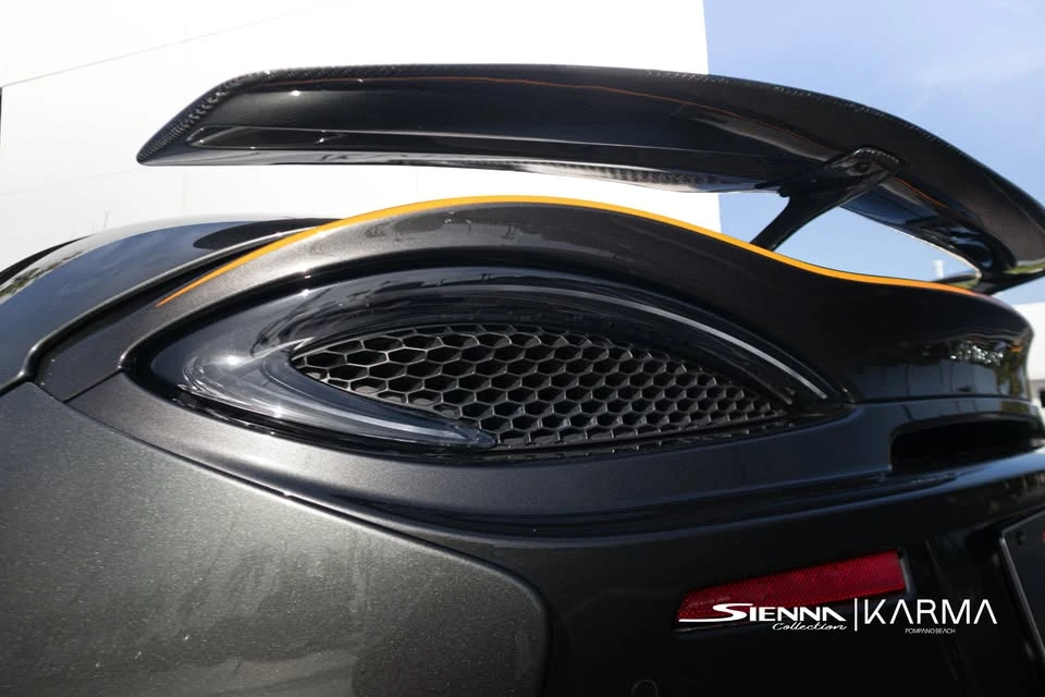 2019 McLaren 570S Spider - Image 10 of 17