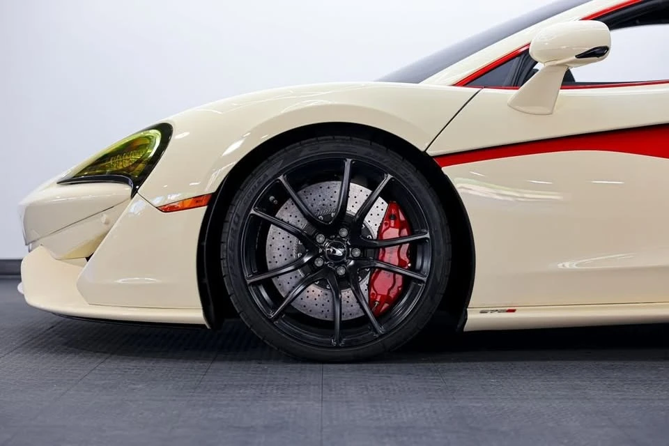2019 McLaren 570S Spider - Image 4 of 20