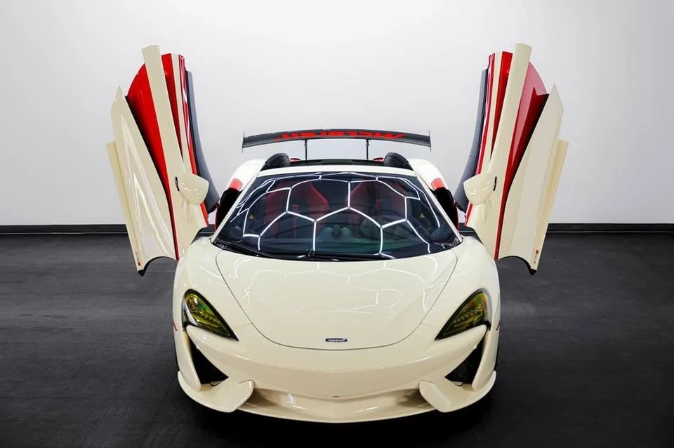 2019 McLaren 570S Spider - Image 9 of 20