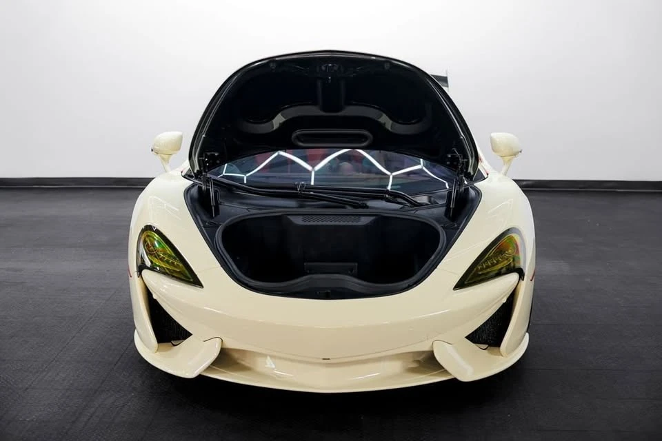 2019 McLaren 570S Spider - Image 11 of 20
