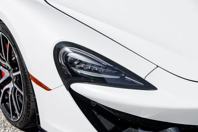 2019 McLaren 570S Spider - Image 14 of 20