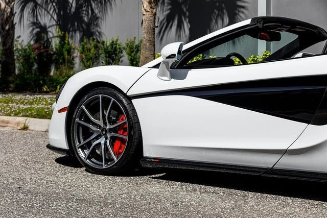 2019 McLaren 570S Spider - Image 19 of 20