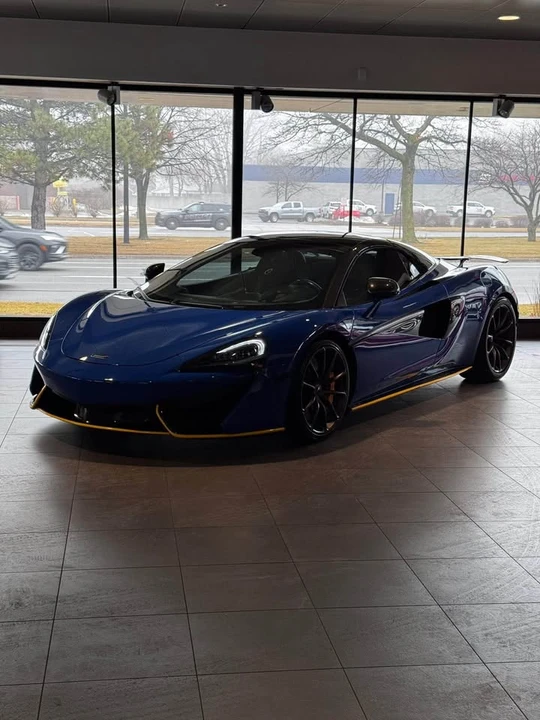 2019 McLaren 570S Spider - Image 10 of 18