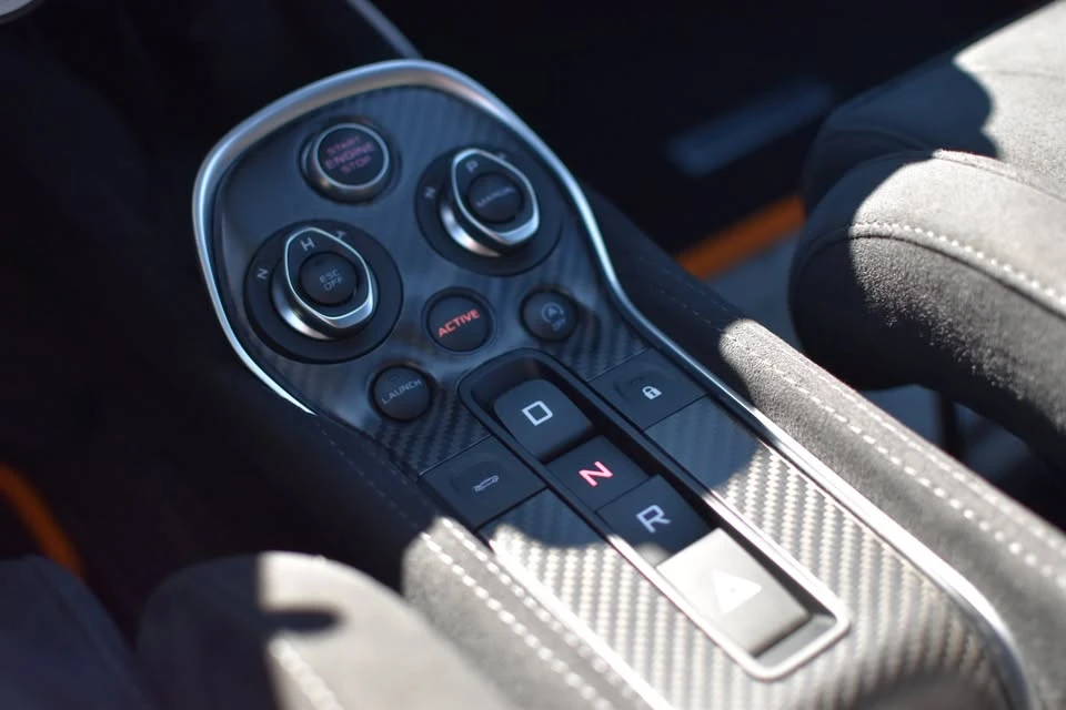 2019 McLaren 600LT - Image 9 of 15