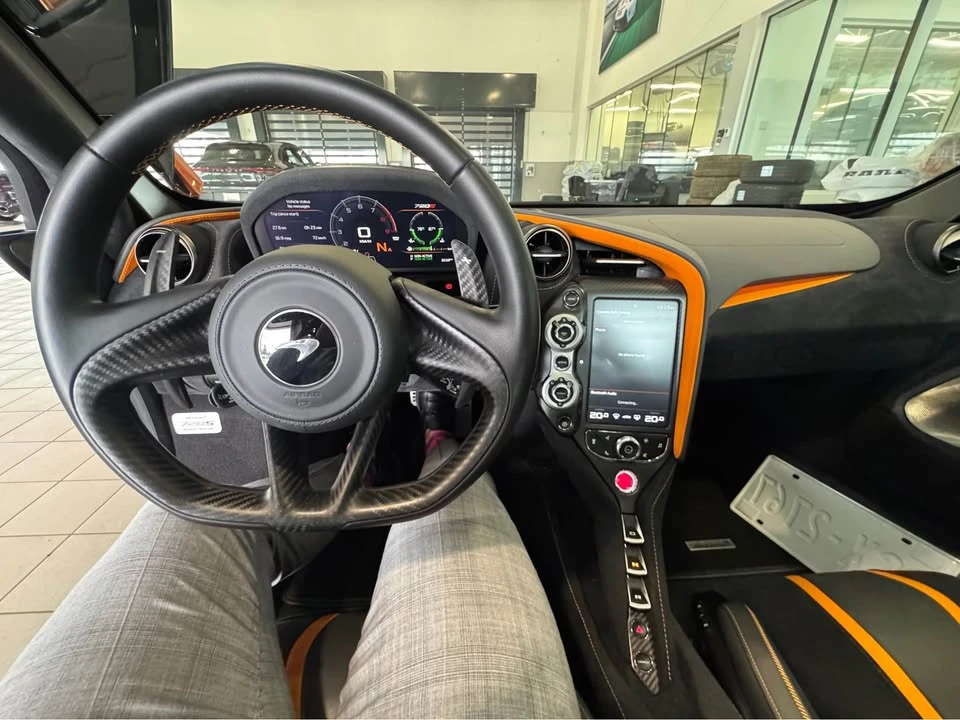 2019 McLaren 720S - Image 19 of 21