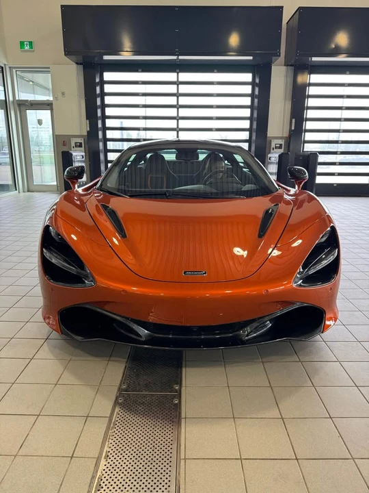 2019 McLaren 720S - Image 2 of 21