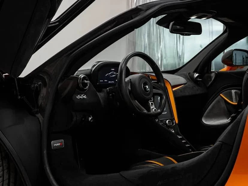 2019 McLaren 720S - Image 5 of 11