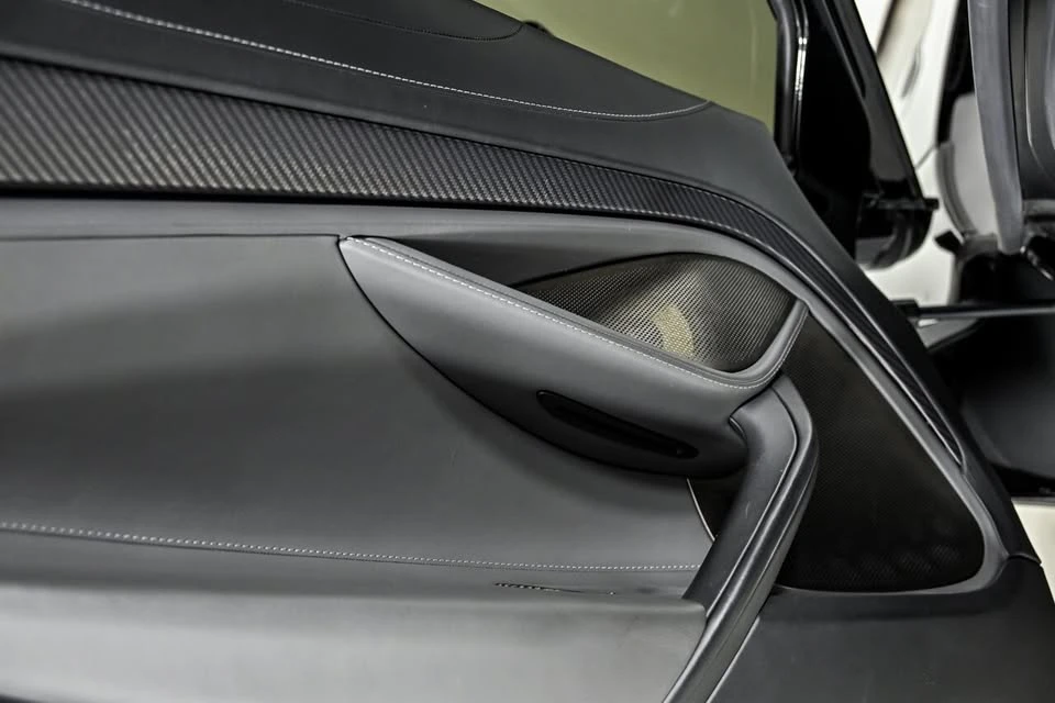 2019 McLaren 720S - Image 17 of 20